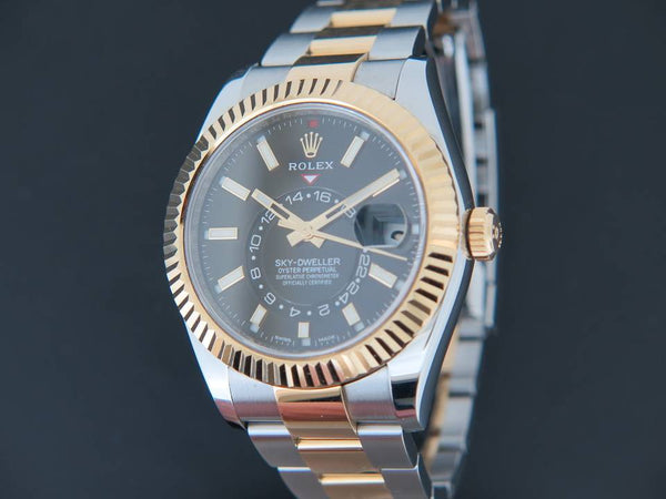 Rolex Sky-Dweller Gold/Steel