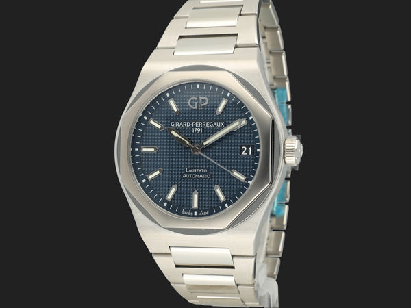 Girard-Perregaux Laureato 42MM Blue Dial Automatic 81010 NEW 81010-11-431-11A
