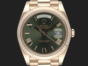 Rolex Day-Date 40 Everose Olive Roman Dial 228235