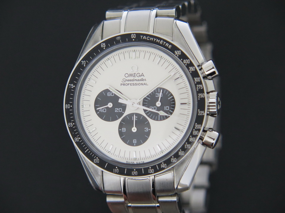 Omega speedmaster 2024 mitsukoshi