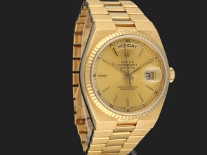 Rolex Day-Date Oysterquartz Champagne Dial 19018