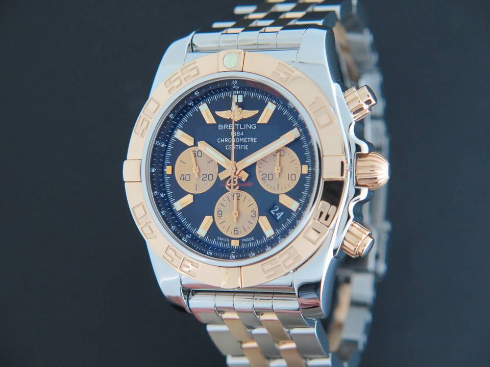 Breitling hot sale chronomat cb0110