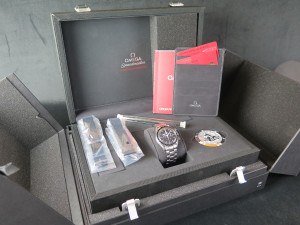 Omega Speedmaster Professional Moonwatch 311.30.42.30.01.005 NEW 