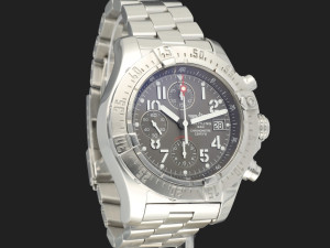 Breitling Avenger Skyland Chronograph 45 A13380