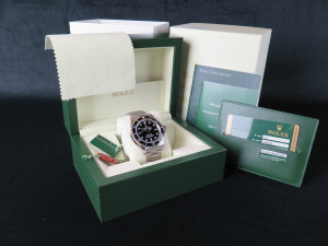 Rolex Submariner No Date 14060M Rehaut 