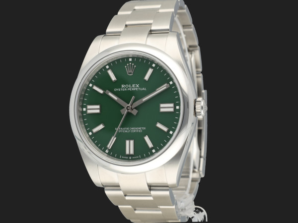 Rolex - Oyster Perpetual 41 Green Dial 124300 NEW