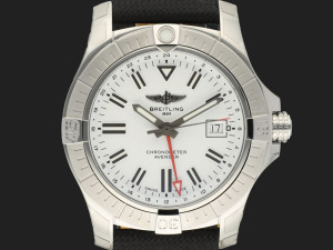 Breitling Avenger Automatic GMT 43 A32397 NEW