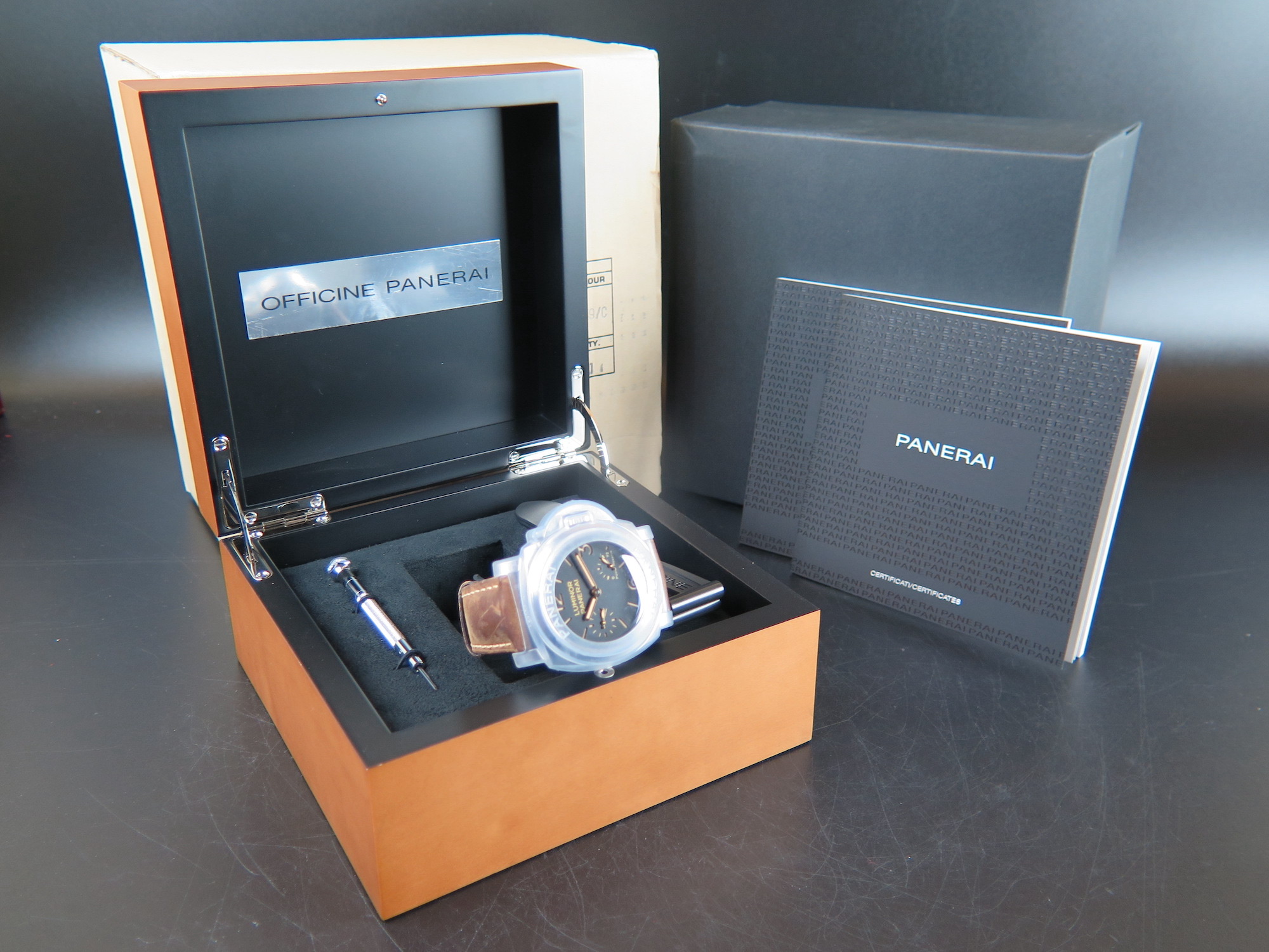 Panerai Luminor 1950 Power Reserve 47mm PAM00423 Watches