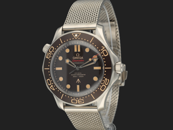 Omega - Seamaster Diver 300M 007 Edition 210.90.42.20.01.001