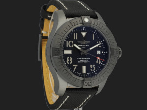 Breitling Avenger Automatic 45 Seawolf Night Mission V17319 