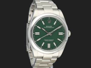 Rolex Oyster Perpetual 41 Green Dial 124300