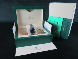 Rolex Oyster Perpetual 34 Blue Dial 124200 NEW