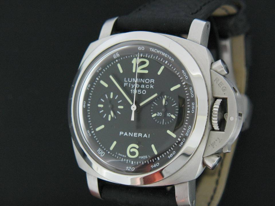 Panerai best sale flyback 1950