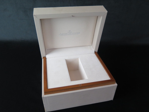 Jaeger-LeCoultre - Box