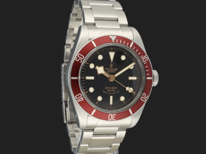 Tudor Heritage Black Bay Red 79220R