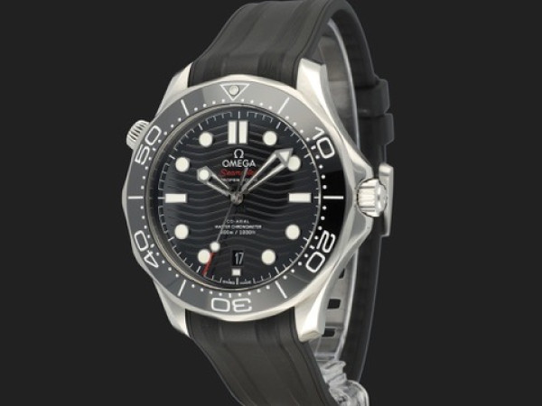 Omega - Seamaster Diver 300M Co-Axial Master Chronometer Black Dial 210.30.42.20.01.001