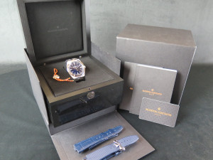 Vacheron Constantin Overseas Self-Winding Blue Dial 4500V