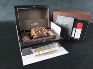 Tudor Heritage Black Bay Bronze 79250B