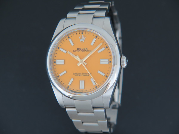 Rolex - Oyster Perpetual 41 Yellow Dial 124300