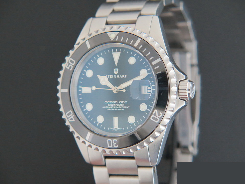 Steinhart ocean one online black ceramic