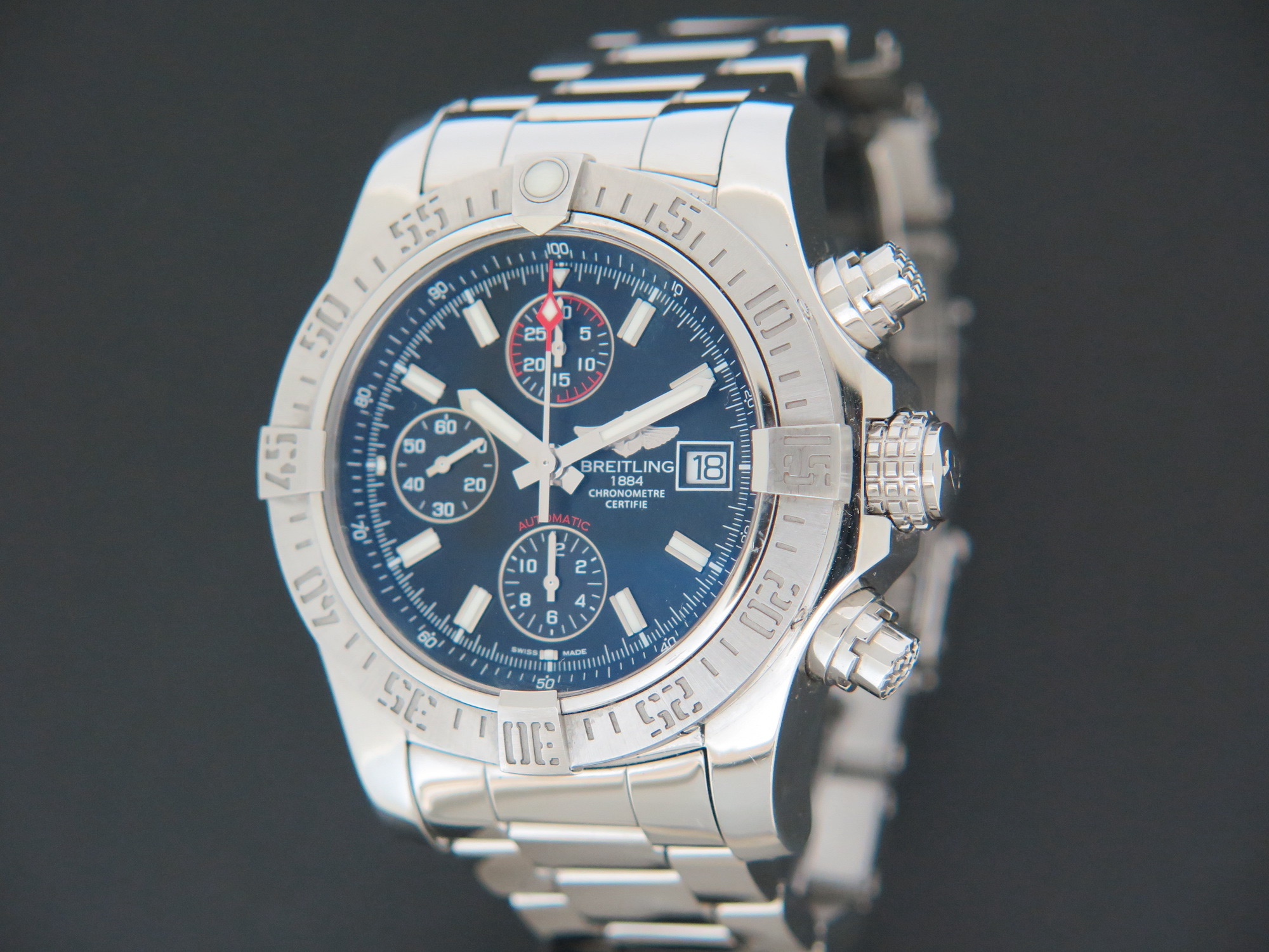 Breitling avenger ii a13381 best sale