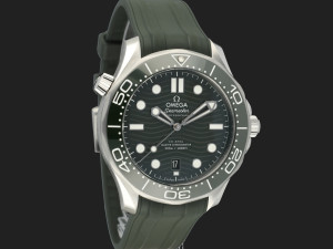 Omega Seamaster Diver 300M Co-Axial Master Chronometer Green Dial 210.32.42.20.10.001 NEW