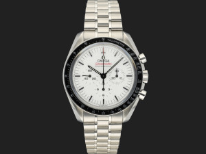 Omega Speedmaster Professional Moonwatch White Dial 310.30.42.50.04.001 NEW