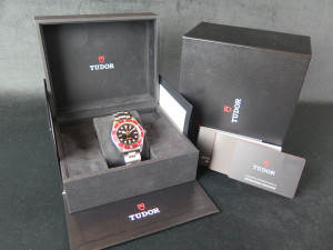 Tudor Heritage Black Bay M7941A1A0RU 