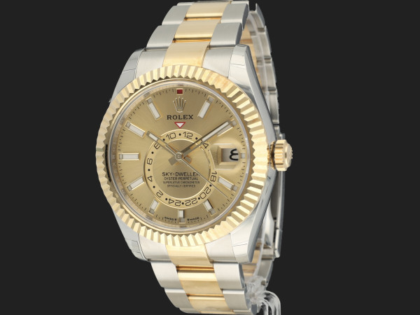 Rolex - Sky-Dweller Gold/Steel Champagne Dial 336933 99% NEW