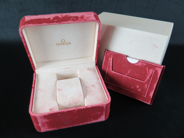 Omega - Box Set with Card holder