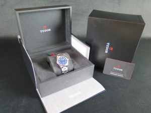 Tudor Black Bay 32 Blue Dial 79580 99% NEW