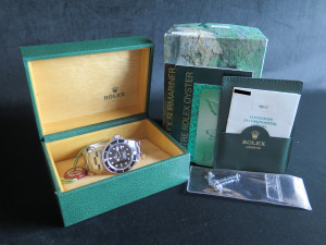 Rolex Submariner Date 16610