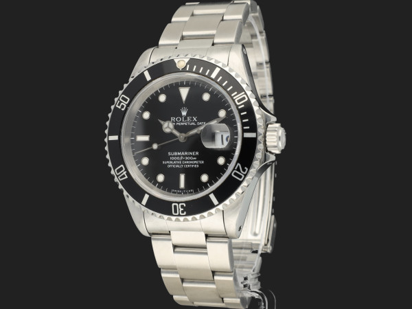 Rolex - Submariner Date 16610