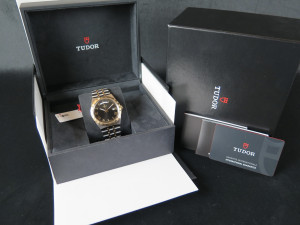 Tudor Royal Gold/Steel 41 Black Roman Dial 28603 