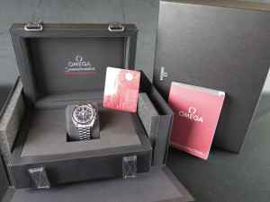 Omega Speedmaster Professional Moonwatch Co-Axial Sapphire 310.30.42.50.01.002 NEW