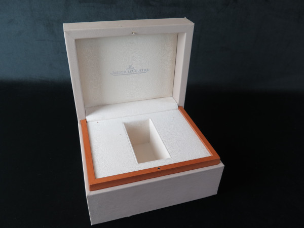 Jaeger-LeCoultre - Box