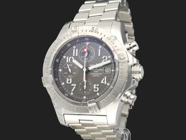 Breitling - Avenger Skyland Chronograph 45 A13380