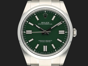 Rolex Oyster Perpetual 41 Green Dial 124300 NEW