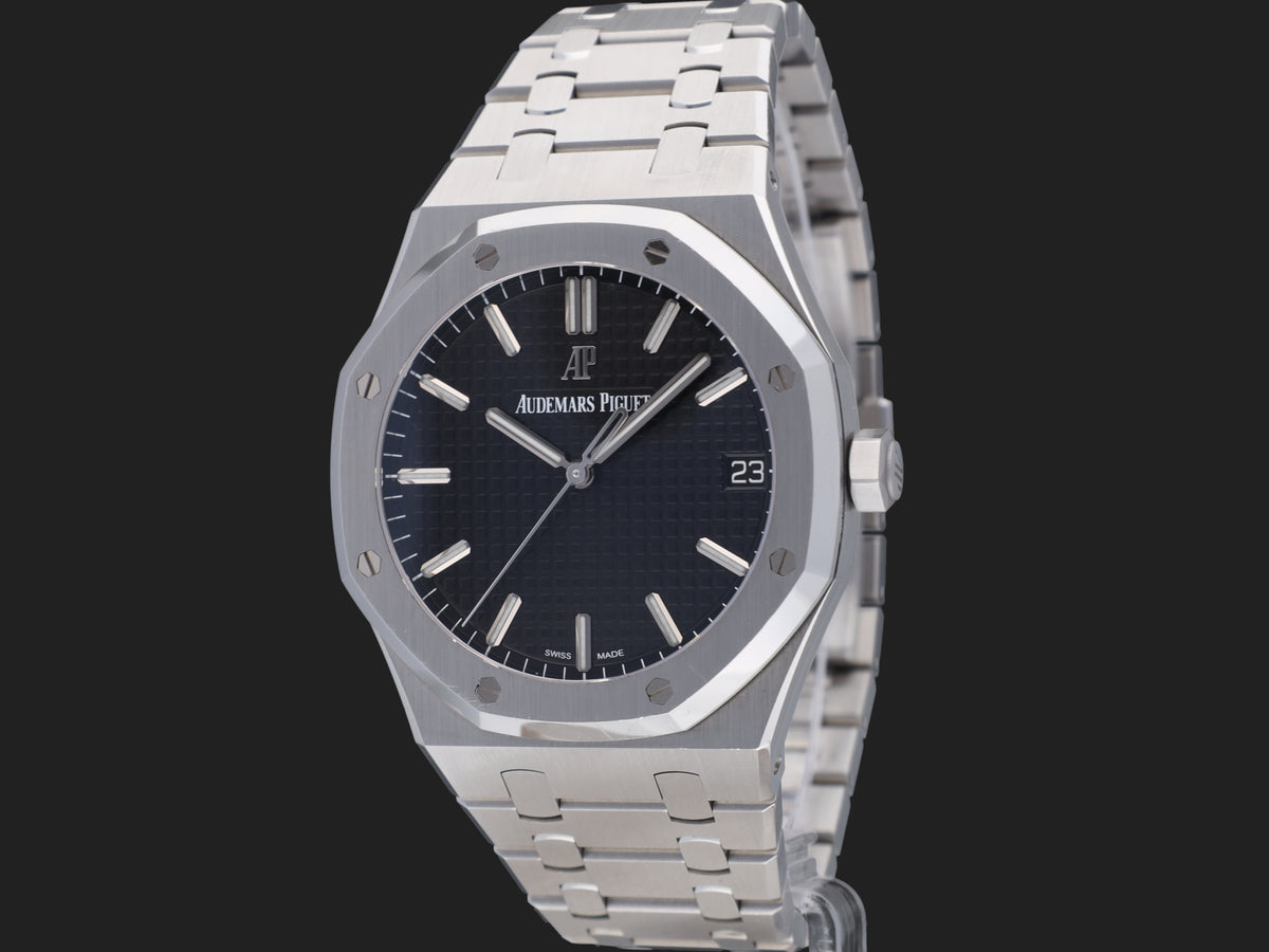 Audemars Piguet Royal Oak Selfwinding Black Dial 15500ST.OO.1220ST.03 (1)