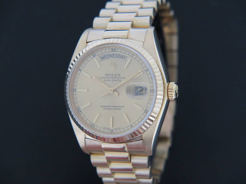 Rolex Oyster Perpetual Day-Date  (1)