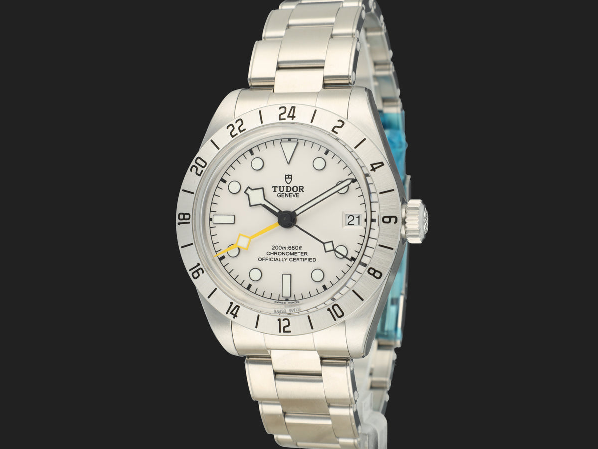Tudor Black Bay Pro 79470 NEW (1)