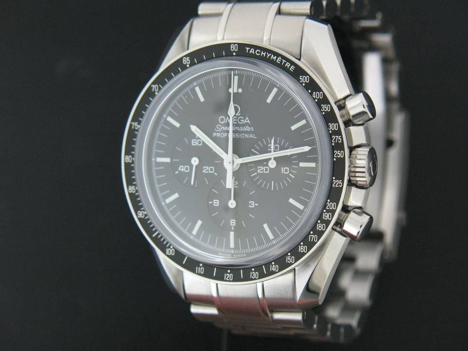 Omega Speedmaster Professional Moonwatch (1)