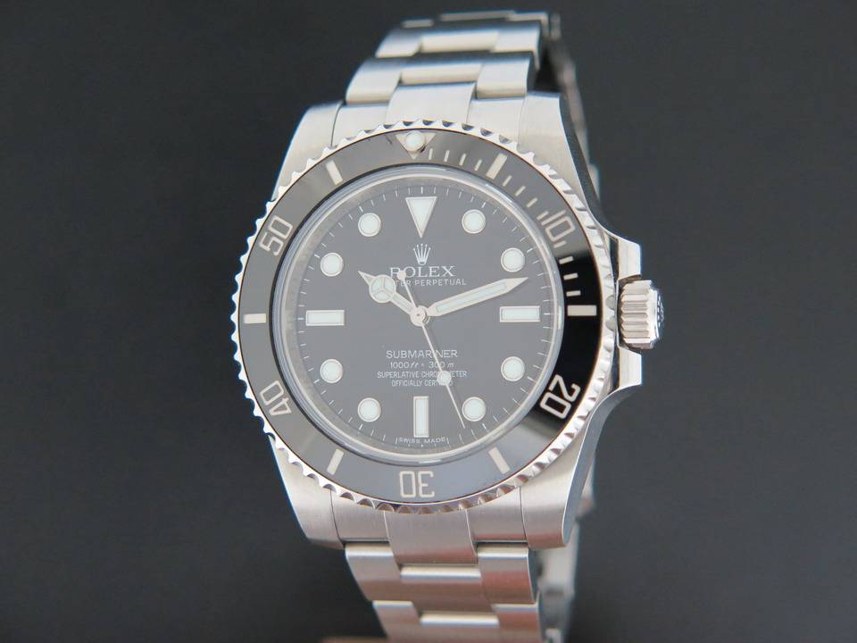 Rolex Submariner No Date 114060 (1)