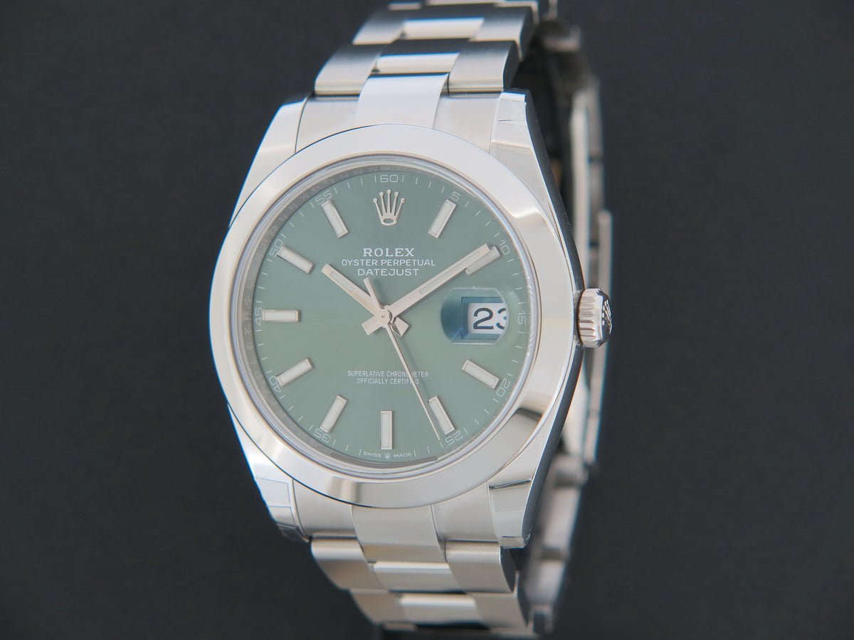 Rolex Datejust 41 Mint Green Dial 126300 NEW (1)
