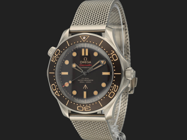 Omega Seamaster Diver 300M 007 Edition