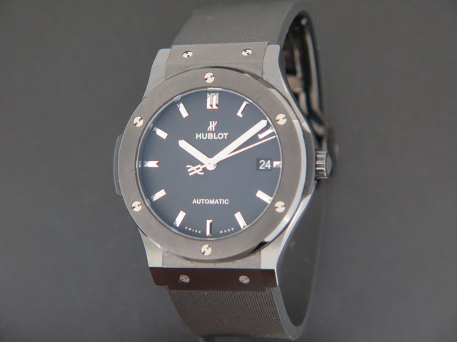 Hublot Classic Fusion Black Magic Ceramic 45mm