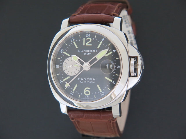 Panerai Luminor Marina GMT /