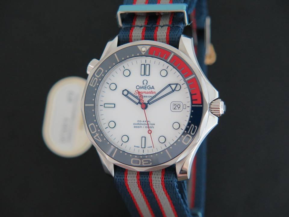 Omega Seamaster Diver 300m James Bond Commanders Watch LE  (1)