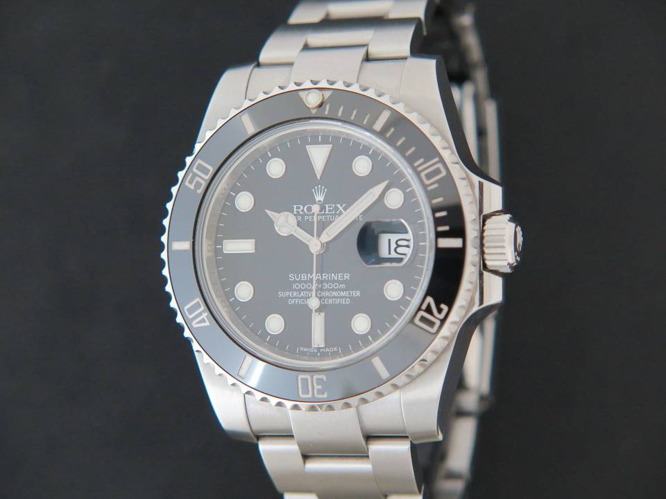Rolex Submariner Date 116610LN (1)
