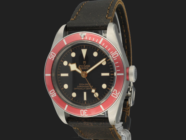 Tudor Heritage Black Bay